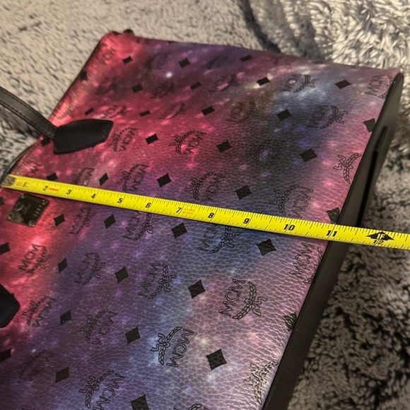MCM Pink/Purple Galaxy Viseto Gradient Logo Coated Canvas Tote with Black Handle - Picture 6 of 14